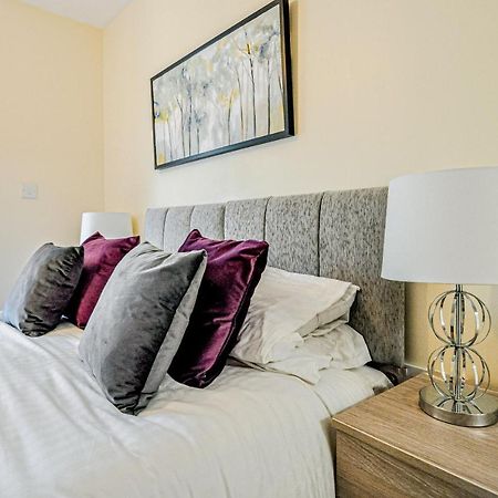 Kings Quarter - Four Bed Apartment - #0202 Maidenhead Ngoại thất bức ảnh