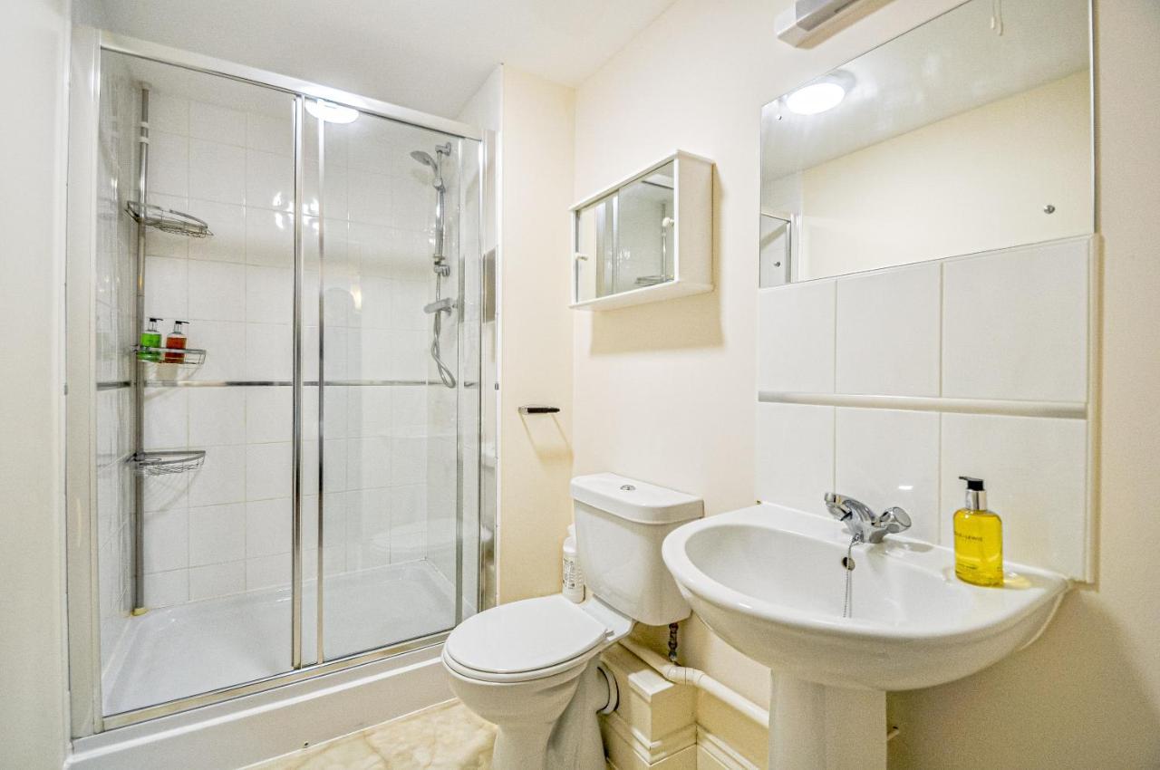 Kings Quarter - Four Bed Apartment - #0202 Maidenhead Ngoại thất bức ảnh